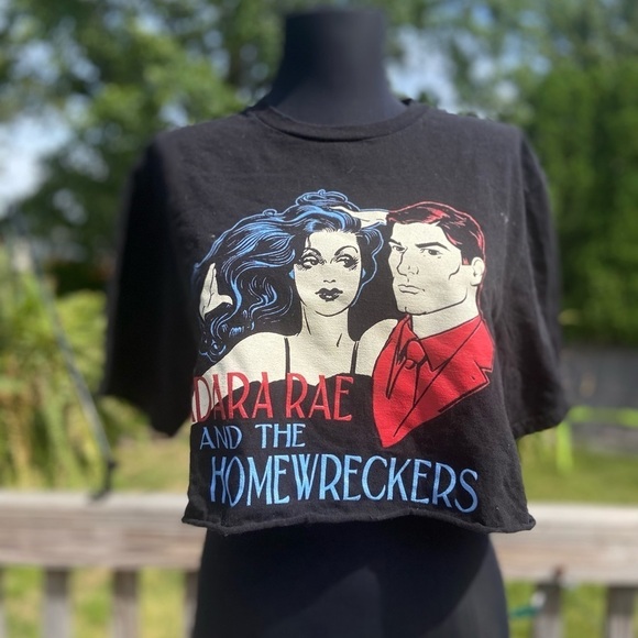 Adara Rae and the Homewreckers Crop Tee L - Picture 4 of 7